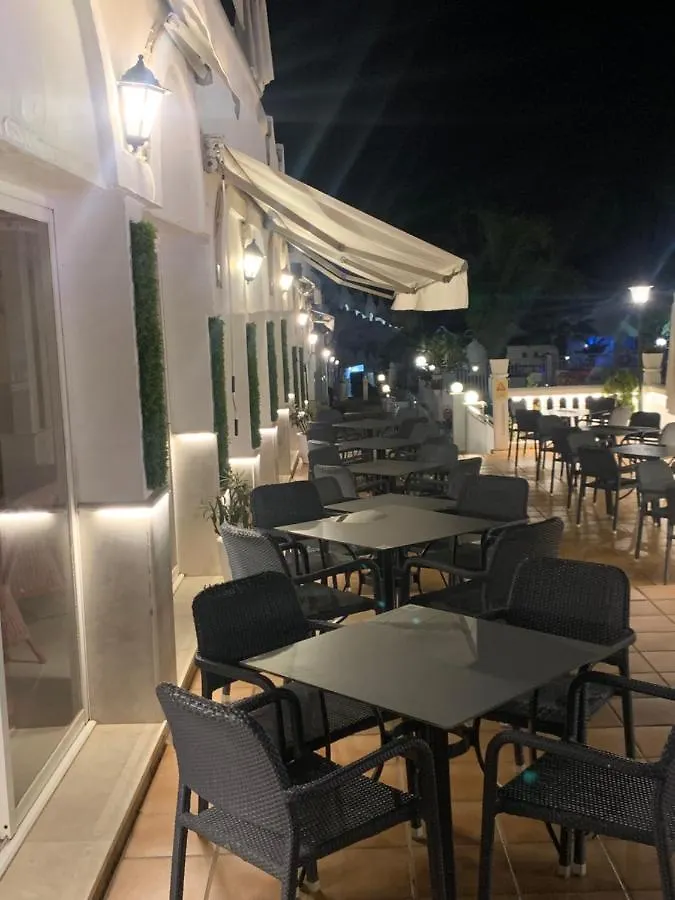 Casa Silvia Marbella- Plaza, Slonce, Spokoj I Golf Marbella
